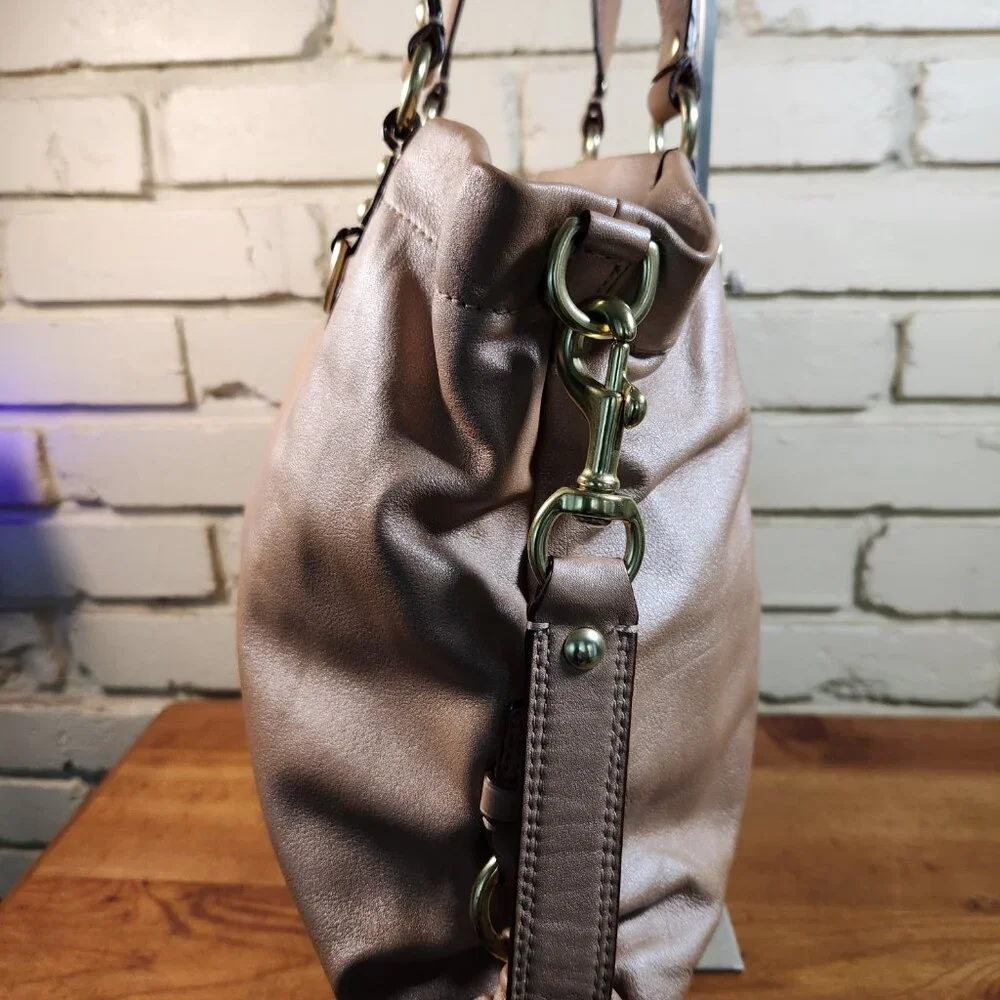 Euc Coach Ashley Gold Leather Rare Shoulder Bag Purse